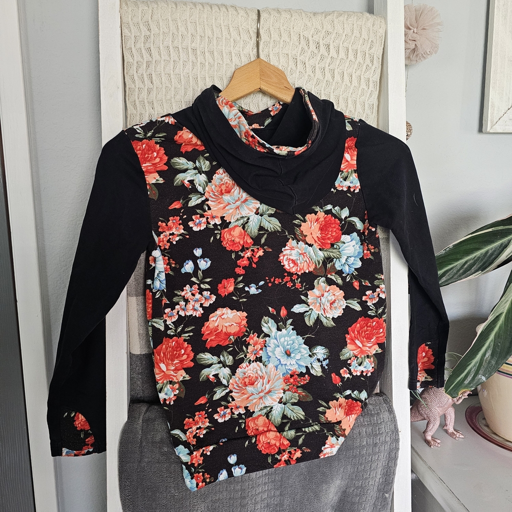 Hazel Blues Kids 4T Cowlneck Hoodie Black Floral, Thumb Holes & Pockets - Picture 5 of 5